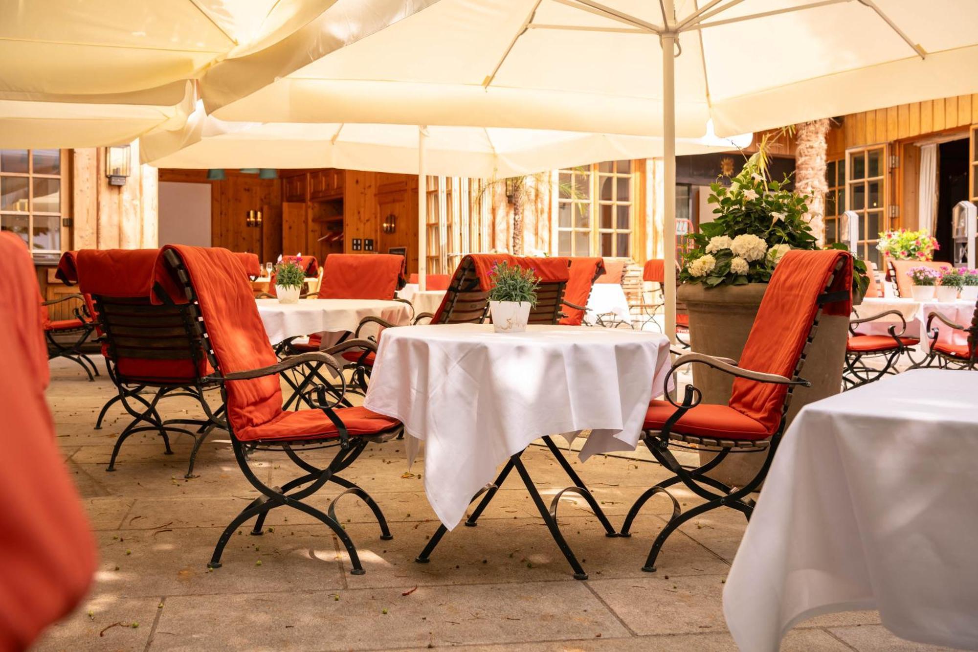Hotel Goldene Sonne Landshut Ngoại thất bức ảnh