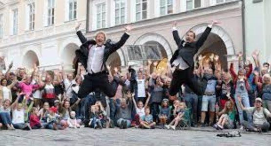 Hotel Goldene Sonne Landshut Ngoại thất bức ảnh