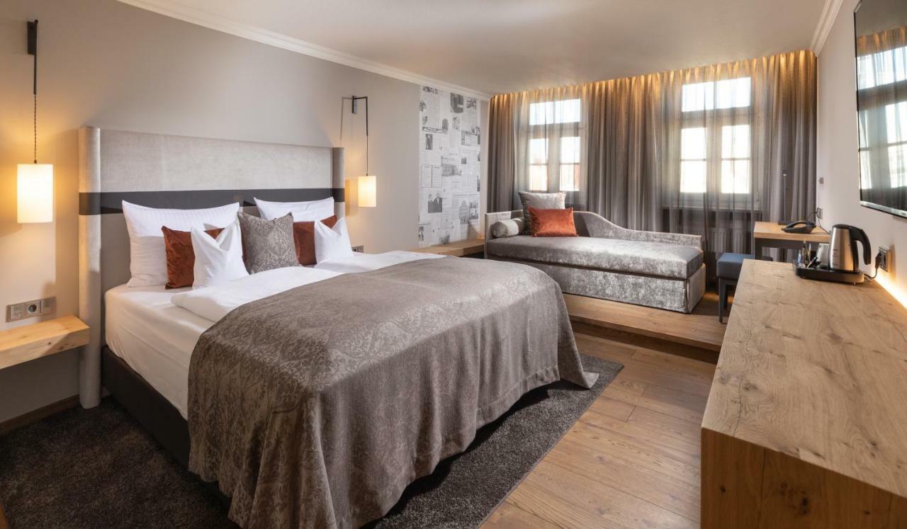 Hotel Goldene Sonne Landshut Ngoại thất bức ảnh